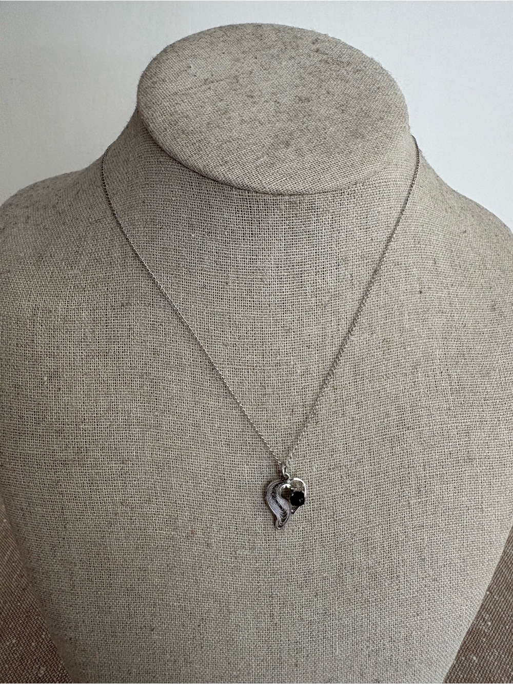 Vintage Coro Dainty Sterling Filigree Heart Pendant Necklace Black Bead 15.5in
